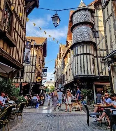 Joel Calme Moderne A 5 Min De La Gare Apartment Troyes