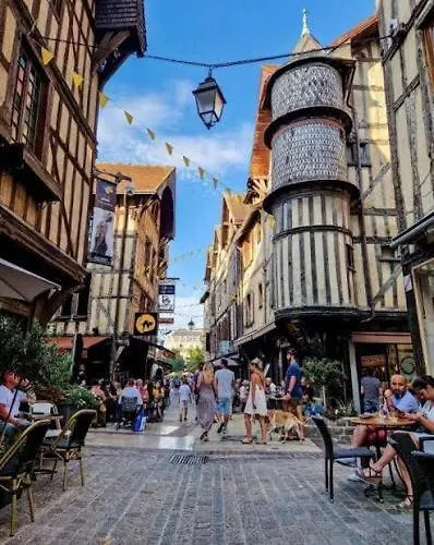 Joel Calme Moderne A 5 Min De La Gare Apartment Troyes